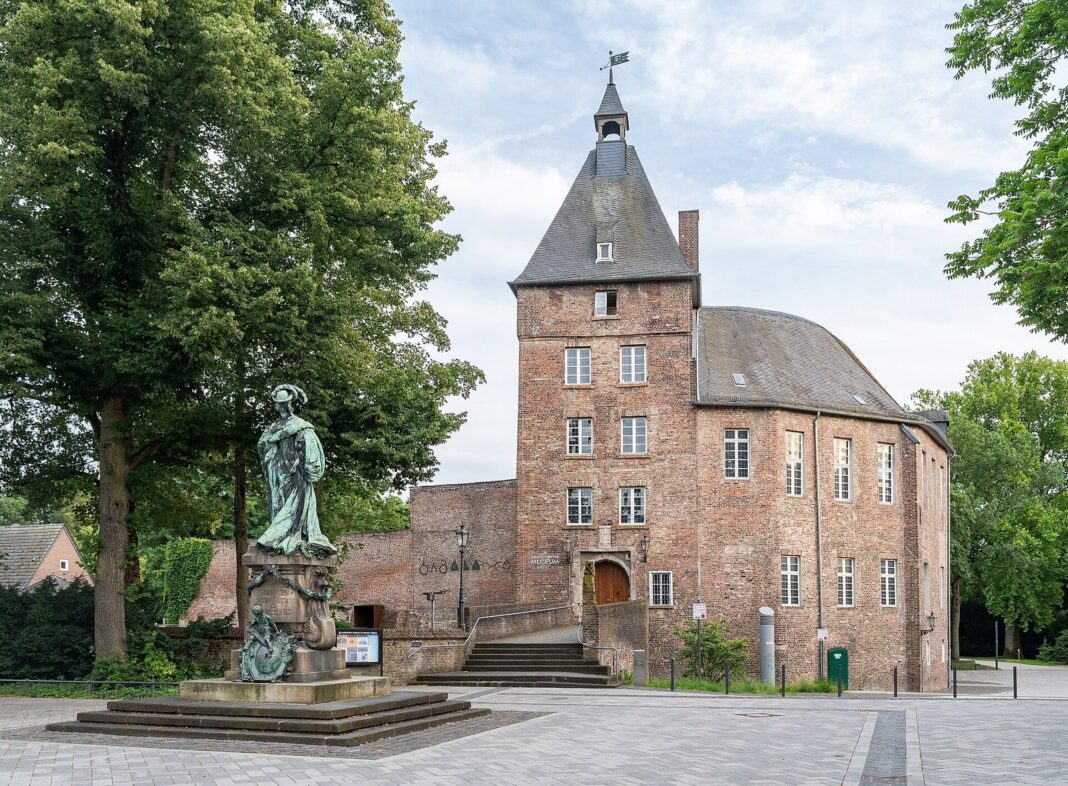 Moers: Minguet Quartett spielt am 13. November „Meister der Oper“ Moers, Schloss, 2024-07 CN