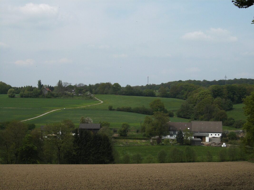Wuppertal-Dönberg-Saurenhaus